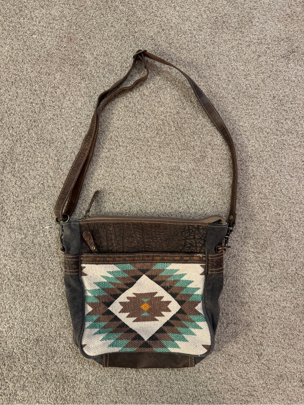Myra Brown Canvas & Leather Crossbody Bag Western Aztec Adjustable Strap - Picture 2 of 10